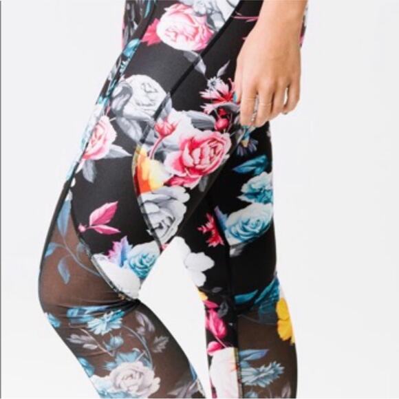 Zyia Dark Floral Mesh Hi Rise 7/8 Leggings, EUC, Size 2, MSRP $78 - Picture 3 of 11